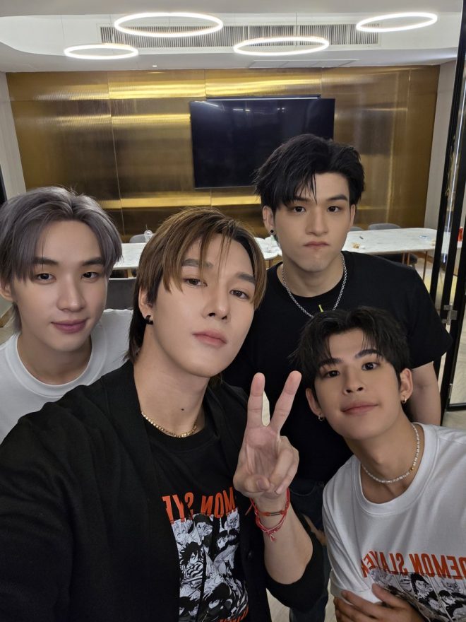 Shocking Revelations: Sky Nani's Star-Studded Film Night! —  วันนี้สนุกกับหนังใหม่, ปราบอสูรในโรงหนัง, ทีมหน้าจอสี่เหลี่ยม