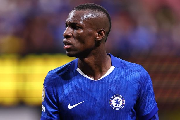 Shocking Transfer: Bayern Eyes Jackson, Chelsea on Edge! — Nicolas Jackson transfer news, Bayern Munich Chelsea deal, football transfer agreements