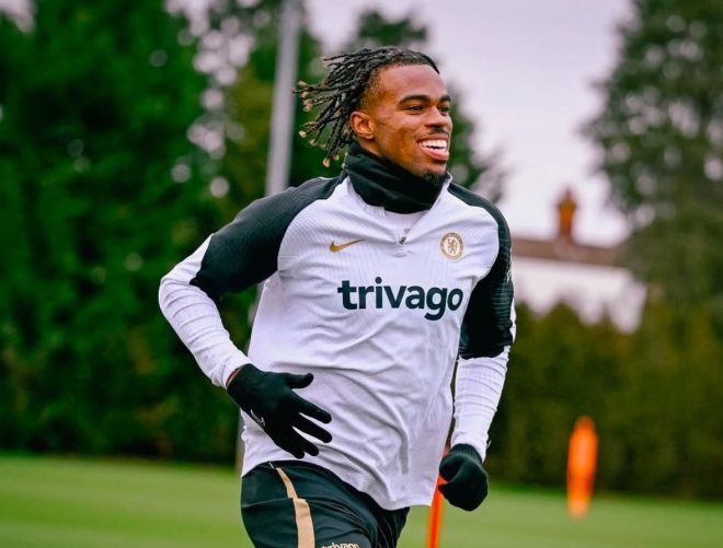 Shocking Twist: Chukwuemeka Demands Move to Dortmund! —  Borussia Dortmund transfer news, Carney Chukwuemeka Chelsea deal, permanent move football 2025