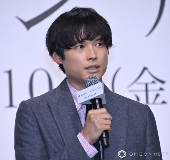 SixTONES Matsumura Hokuto Takes on Lead Role in Live-Action Adaptation of 『秒速5センチメートル』, Calls It a 'Terrifying Challenge' - Makoto Shinkai Praises Film" 🌟🎬 #5cm_movie_2025 — SixTONES Matsumura Hokuto, Live-Action Film "5 Centimeters Per Second" Lead Role, Director Shinkai Makoto Praises
Challenging Role for SixTONES' Matsumura Hokuto, Shinkai Makoto's Acclaimed Live-Action Adaptation of "5 Centimeters Per Second"
Director Shinkai Makoto Applauds SixTONES' Matsumura Hokuto in Live-Action "5 Centimeters Per Second