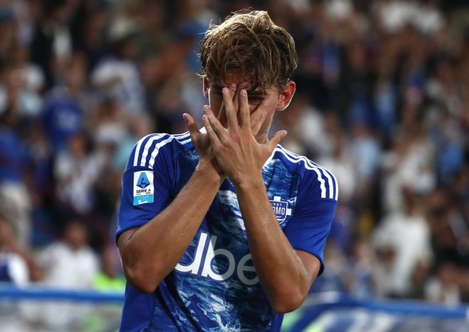 Tottenham's €70m Bid for Páz Rejected: Real Madrid's Play? — Tottenham Hotspur transfer news, Nico Páz future with Real Madrid, Como FC player updates
