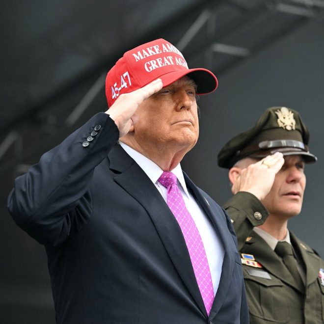 Trump's Approval Soars Amid Crime Crisis: What Happens Next? — Trump approval ratings surge, crime crisis impact on voters, American public opinion on crime 2025