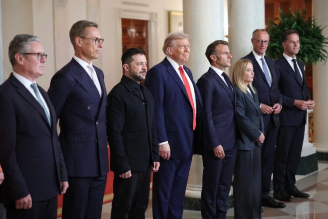 Trump's Bold Ukraine Deal: Peace or Power Play? — Trump Zelensky NATO meeting, Ukraine war resolution 2025, US security guarantees Europe