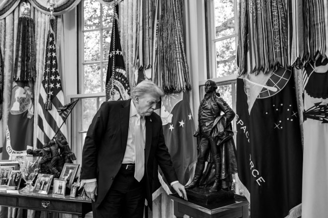 Trump's Oval Office Makeover: A Bold Tribute or Stunt? — Statue of George Washington in Oval Office, Trump Oval Office decor 2025, American presidential history revival