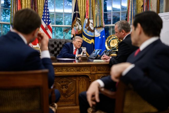 Trump's Secret Oval Office Call with Putin Exposed! — Trump Putin phone call, Oval Office diplomacy 2025, US Russia relations update
