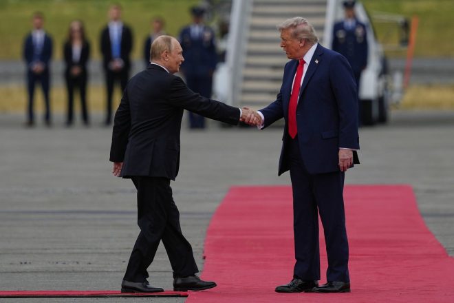 Trump's Shocking Call to Putin Mid-Zelenskyy Meeting! — Trump Zelenskyy meeting, Ukraine Russia relations, international diplomacy 2025