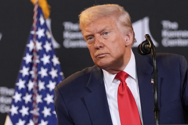 Trump's Shocking Ultimatum to Russia: War's End or Else! — Trump Russia Ukraine conflict, geopolitical tensions 2025, international relations crisis