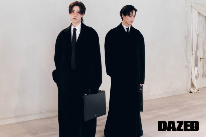 "Demna's Final Act: Shocking Farewell at Balenciaga's 54th!"
더보이즈주연
PPKritt
피피끄릿
발렌시아가
Discover more in KOREA SEPTEMBER 2025 issue. — 54번째 패션쇼, 발렌시아가 컬렉션, 쿠튀르 디자인