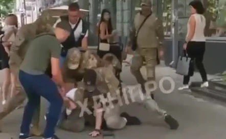 Військова форма для всіх: Де справедливість? — військова форма в Україні, права ветеранів України, законодавство про носіння форми