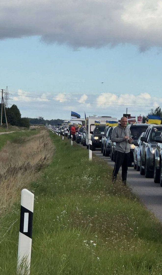 Как Балтийские страны помогают Украине: 70 авто в путь! — Солидарность с Украиной, Балтийская поддержка, Автомобили для героев 2025