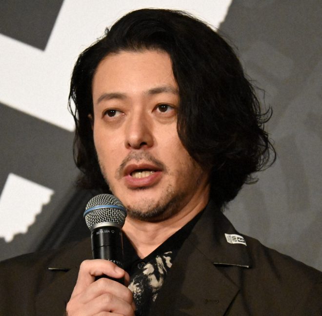 "Actor Odagiri Joe reveals shocking truth about his role in Kamen Rider Kuuga on Radio Show – Didn't Want to Confess!" —  
Odagiri Joe confession reasons
Kamen Rider Kuuga audition experience
Sunday radio show interview insights