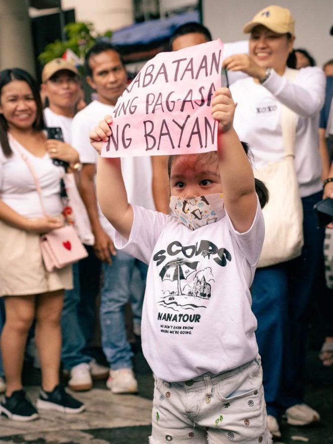 Are Kids the Real Heroes in Our Nation's Struggle? — Carat parents support, Children’s curiosity about activism, Seventeen fan pride 2025