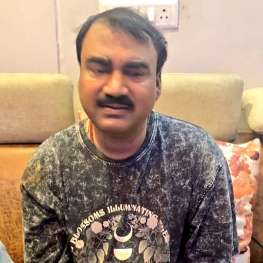 Astrologer Ashwini Kumar arrested for framing friend in Mumbai terror threat as '34 human bombs' sent to police! —  Ashwini Kumar astrologer, Bihar Noida arrest
Mumbai terror threat hoax
Firoz framed bomb threat incident