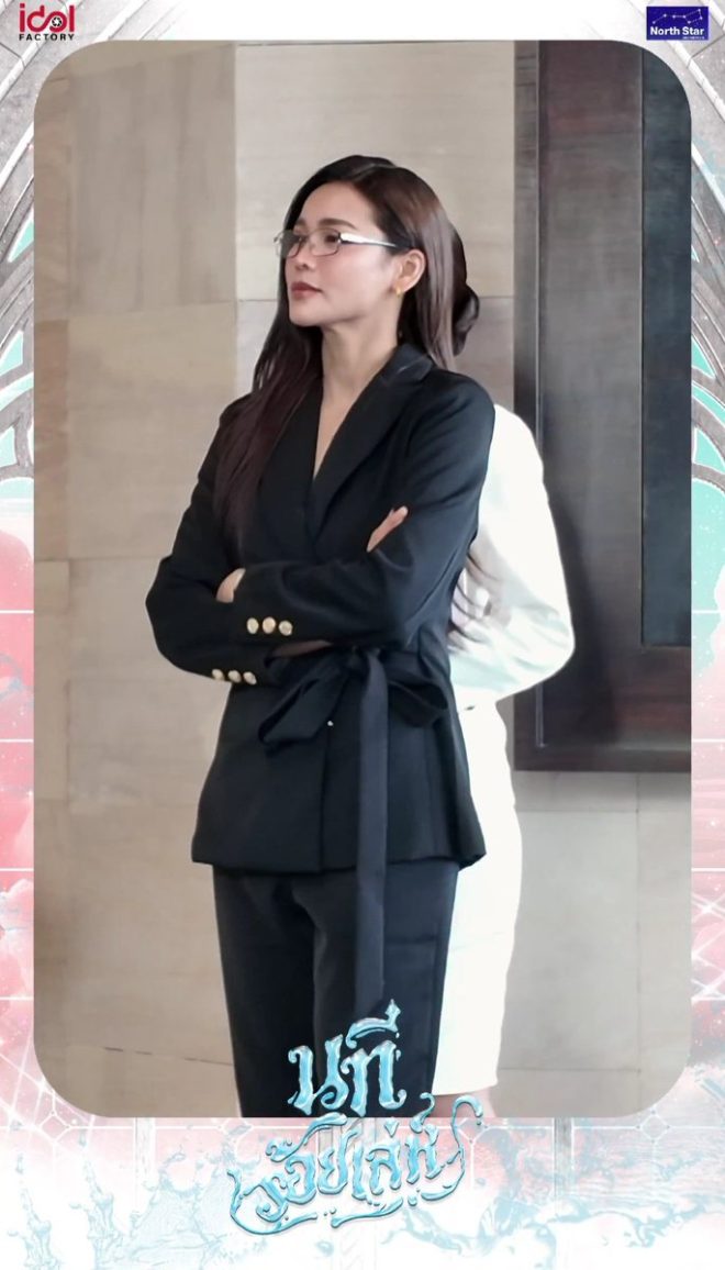 Breaking: The Suit That Redefines Power for Women!  
สูทนี้ดีอะมีลูกเล่น: The Controversial Fashion Statement  
THE WATER Q2 SHOOTING  
นทีร้อยเล่ห์คิว2  
อิงล็อต   —  สูททำงานสวยทันสมัย, แฟชั่นทำงานผู้หญิง, เสื้อผ้าออฟฟิศเท่ๆ