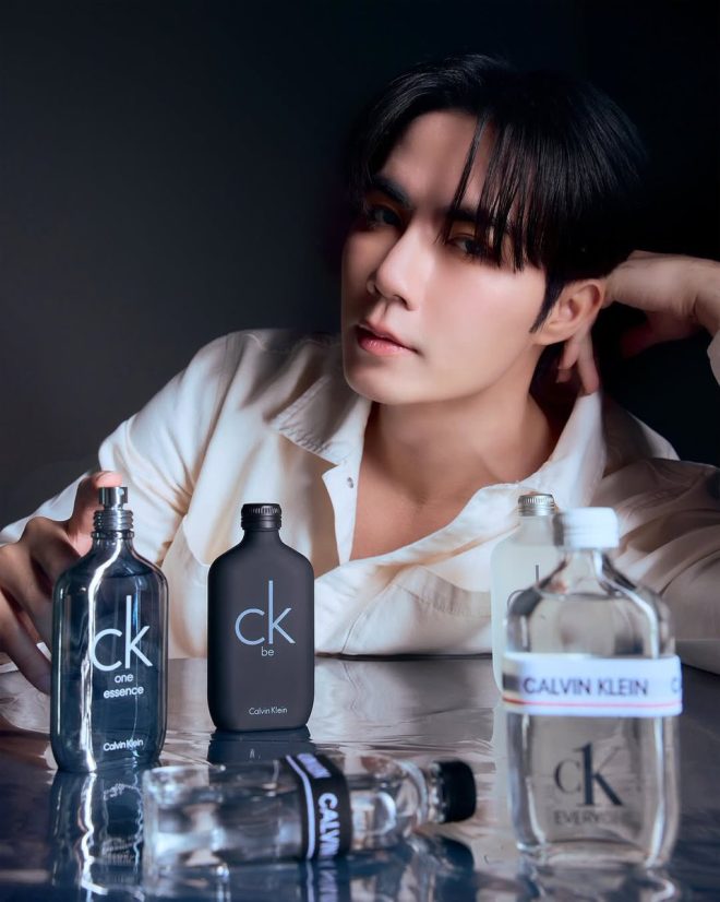 "Calvin Klein X Zee Pruk: Sunshiners Unite for CK Fragrance Endorsement! Top Spender Meet & Greet for an Exclusive Encounter" —  CK Fragrance Endorser Zee, SunChai Clan, Exclusive Meet and Greet
Exclusive SunChai Event, CK Perfume Collaboration, Zee Pruk
SunChai Fragrance Event, Zee Pruk Endorsement, Exclusive Meetup