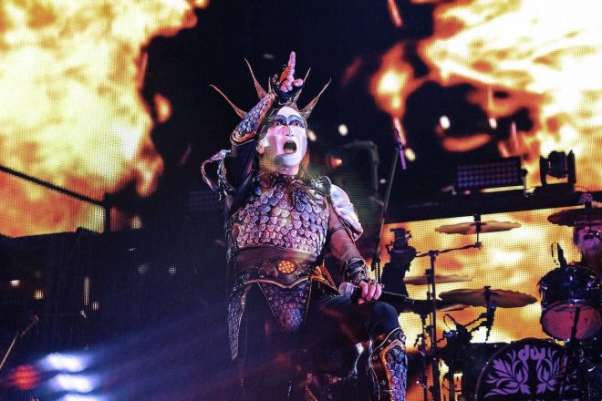 "Controversial Collaboration: Seikima-II and BABYMETAL Perform Together, 10,041-Year Age Gap Sparks Debate! 'Wax Museum' Enthusiastically Joins in Chorus" —
Demon Lord and SU-METAL Perform "EL DORADO" Together
Saint Seiya II Collaborates with BABYMETAL
Age Gap of 41 Years in "Wax Museum" Sing-along