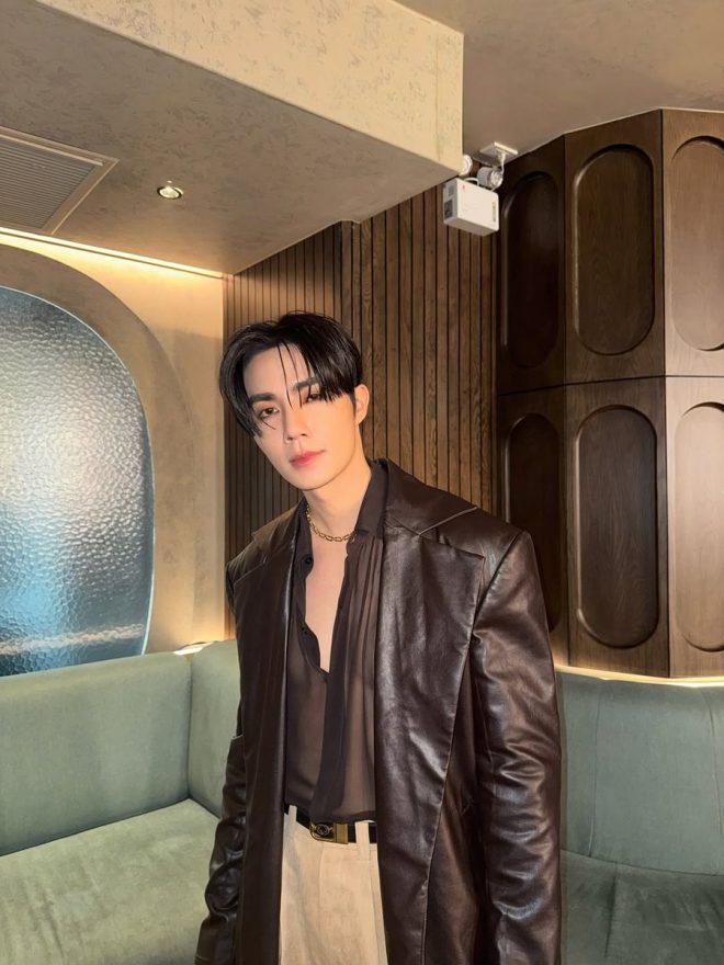 "Controversial Heartthrob สถานีความหล่อ! หนุ่ม #ซีพฤกษ์ to Release New Single 'Breaking Heart Station' - Fans Eagerly Await MV Premiere on September 8th!" — Breaking Heart Station release date, DMD MUSIC new single, Hot male actor, Breaking Heart Station MV, Breaking Heart Station teaser, Breaking Heart Station review