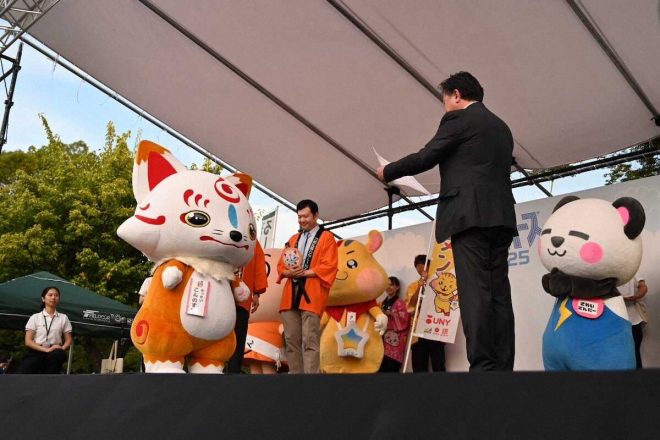"Controversial Sword-dance Promotion Leader Takes Top Spot in Yuru-Chara Grand Prix Successor Event, Yuru-Verse!" — 刀剣乱舞宣伝隊長, ゆるキャラグランプリ, ゆるキャラ頂点