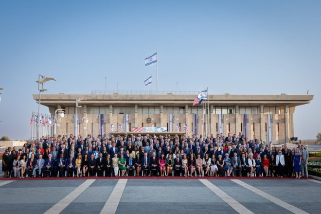 "Controversy Erupts: Why are 250 US State Legislators in Israel? Does anyone else find this weird?" —  US lawmakers in Israel, Political delegation visit, Unusual legislative trip