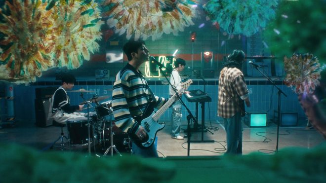 DAY6's "INSIDE OUT" M/V Shatters Expectations!
4th Album Sparks Debate Among Fans! — DAY6 new music video, The DECADE album release, K-pop anniversary celebrations