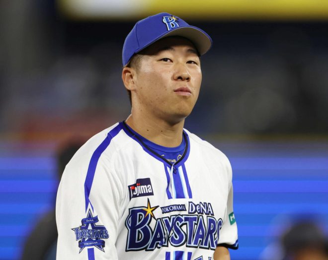 "DeNA Drops Bombshell: Tokuyama, Kyoyama, and Shimizu Among 8 Players Cut - Shocking News Revealed!" —  DeNA baseball, player release, professional athletes

Sports news, player contracts, team roster

Baseball team, player announcements, roster changes