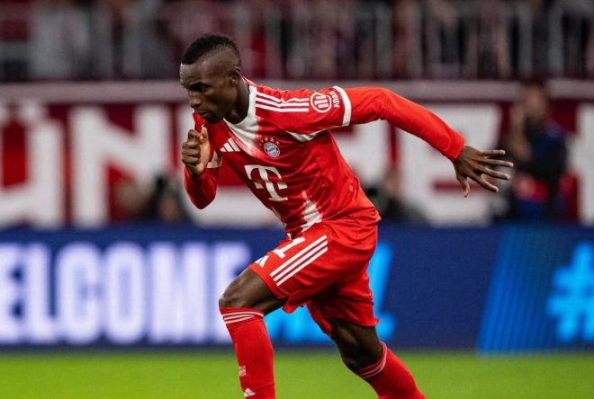 FC Bayern's Jackson Sparks Debate: First Goal & Assist! ⚡️ —  Nicolas Jackson FC Bayern debut, first assist FC Bayern 2025, FC Bayern player highlights