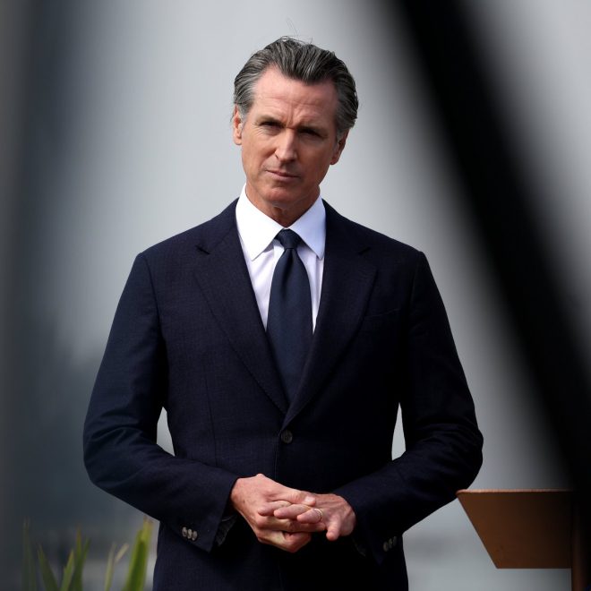 Governor Calls for Violence Against White House Official: When Will It End? —  Governor incites violence, State leader targets White House, Escalating political tensions
