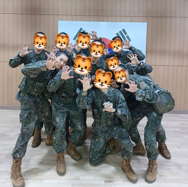 Is Hoshi Ignoring Squad Dynamics with Horanghae Pose? —  Hoshi dance challenge, Horanghae pose trend, K-pop squad dynamics