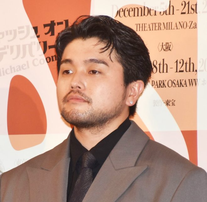 "King Gnu's井口理 shocks fans with marriage announcement to civilian! What does this mean for the band's future? 💍🎵 #KingGnu #井口理" —  King Gnu vocalist, marriage announcement, new chapter ahead