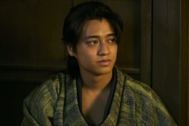 "King & Prince's Takahashi Kaito Takes on Period Drama in Controversial Film 'Hey, Oi Oi!' - Sensual Scene with Masami Nagasawa Sparks Debate! 🔥 #TakahashiKaito #HeyOiOi" —  King & Prince Takahashi Kaito, period drama challenge, Oi Oi Oi movie
Zenzaburo character PV revealed, Oi Oi Oi movie
Takahashi Kaito's alluring expression in Oi Oi Oi movie