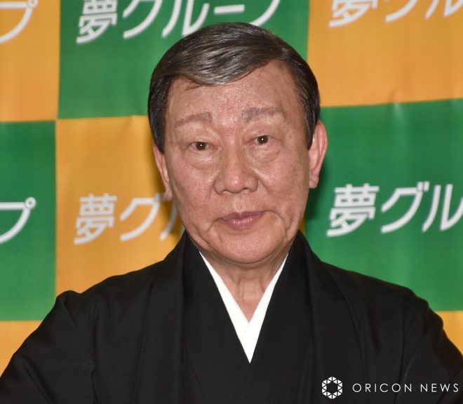 Legendary singer Kayo Aso passes away at 82 - Shocking news rocks the music world and fans are left in mourning. — 橋幸夫, 日本歌手, レコード大賞
