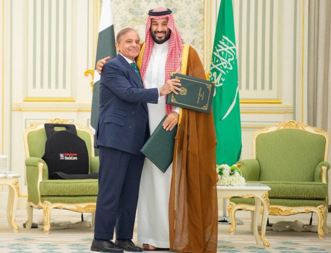 Shocking Alliance: Saudi-Pakistan Pact Could Shift Power! —  mutual defense pact, international relations news, geopolitical alliances 2025
