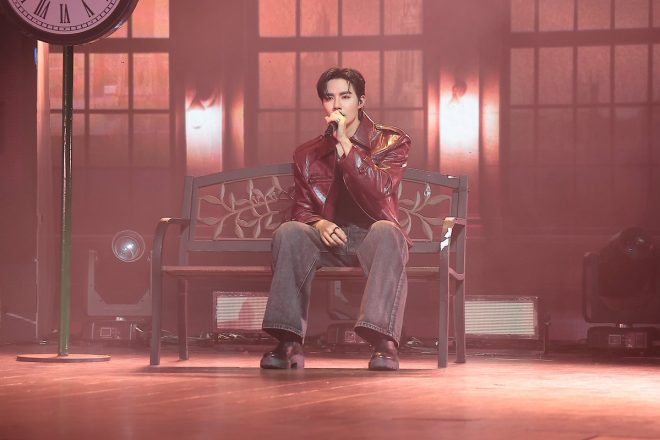 Shocking Twist: "Breaking Heart Station" Stuns T-POP Fans! —  Breaking Heart Station song review, T-POP Stage Show highlights, Zee Pruk performance 2025