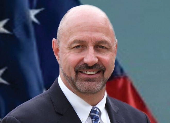 Shockwaves: Dem Mayor Backs Trump Ally for NJ Governor! —  Trump endorsement news, bipartisan support for governor, New Jersey political endorsements