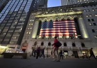 Stock Market Meltdown? $4.9 Trillion in Futures at Risk! —  U.S. Stock Market Volatility, Options Expiration Impact, Market Turbulence Predictions 2025