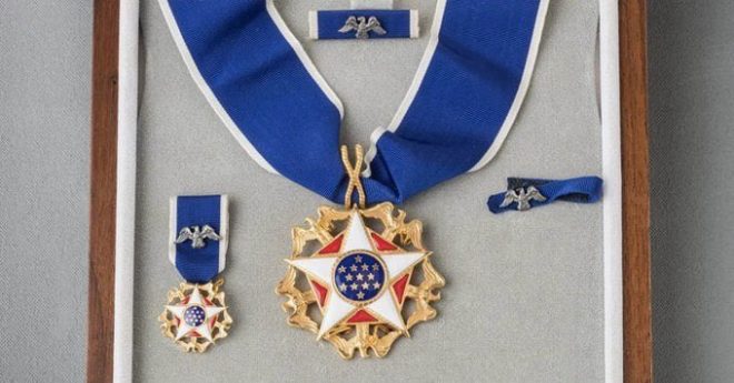 Trump's Shocking Medal Proposal: Charlie Kirk Honored? —  Presidential Medal of Freedom 2025, Charlie Kirk tribute, Conservative support for Trump
