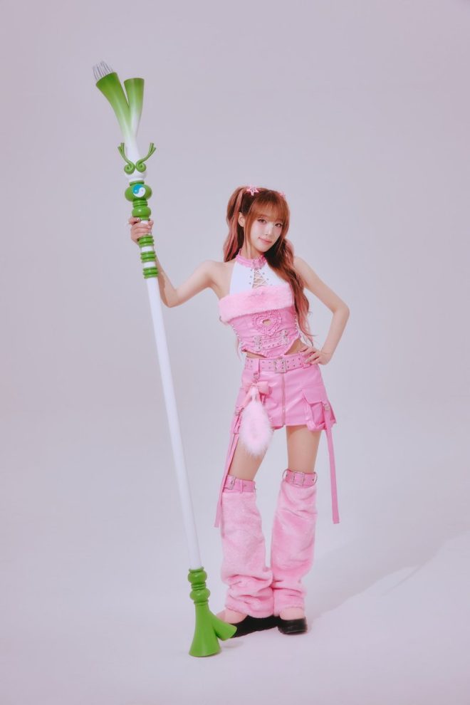 "YENA NEWS: 최예나 collaborates with Hatsune Miku on new song... Anticipation rises!" 🔥🎶 #YENA #HatsuneMiku —
Kpop idol YENA collaboration with Hatsune Miku
Exciting new music release featuring Hatsune Miku
YENA News update on Hatsune Miku collaboration