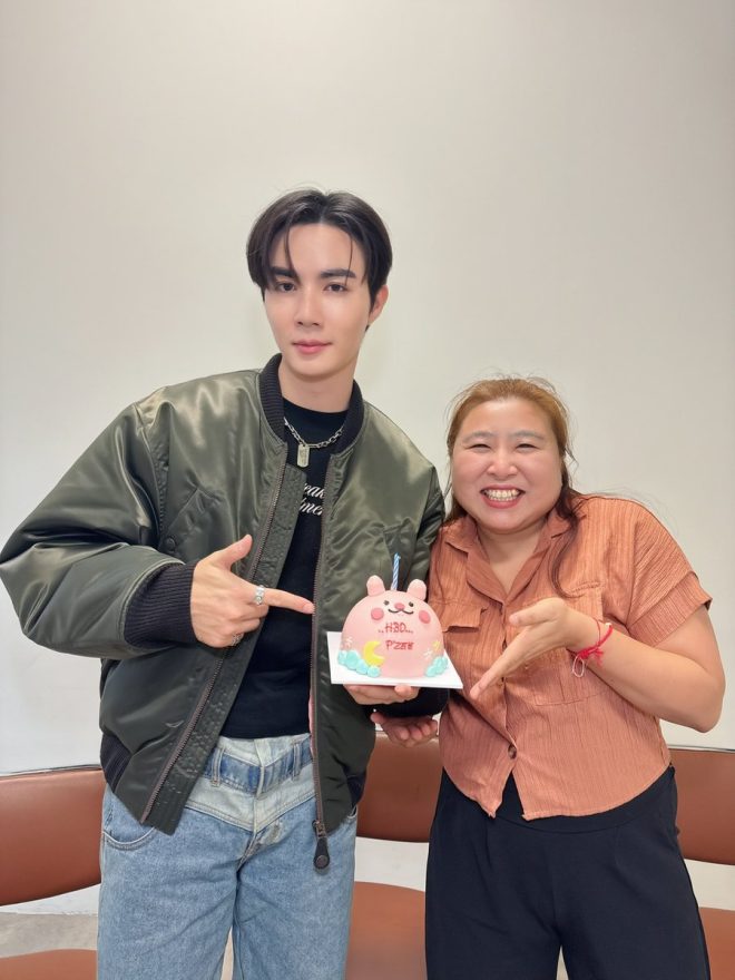 "ZEE's Shocking Revelation: Breaking Heart Station Press Tour Sparks Controversy and Curiosity! 💔🚆 #ZeePrukStationPressTour" —  
Heartbreak Music Tour
ZEEPRUK Love Train
Emotional Station Event