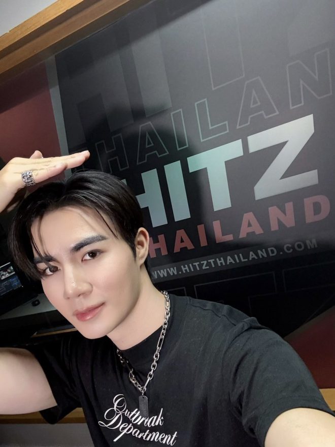 "Breaking Heart Station: Zee Pruk's Controversial Selfie Shocks Fans!" — สถานีความรัก, ศิลปินไทยยอดนิยม, ไลฟ์สดคอนเสิร์ต 2025