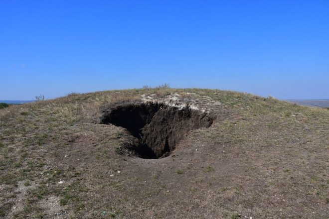 Крым: археология под угрозой, кто стоит за разграблением? — разрушение культурного наследия, археологические находки Крыма, сохранение исторических памятников 2025