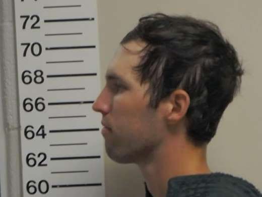 兇手竟是這個22歲年輕人的黑暗秘密！ —  兇殺案件, 犯罪心理分析, 年輕人暴力行為