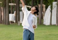 心動瞬間：真心如何回應愛的逆境？ —  風的呢喃，情感的交織，心靈的共鳴，  
情感的旅程，溫暖的回響，愛的重生，  
青春的悸動，愛的追尋，真心的連結
