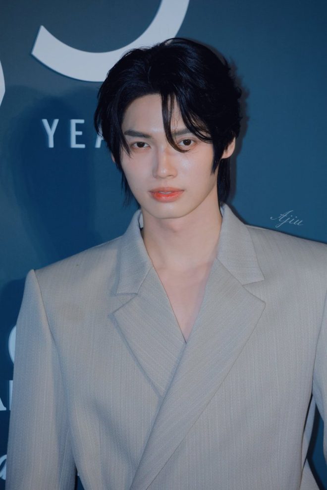 我的白马王子：他究竟隐藏了什么秘密？
AudemarsPiguet
APHouseHK
AP150
winmetawin
@winmetawin —  我的梦中情人, 白马王子的浪漫, 2025年的爱情故事