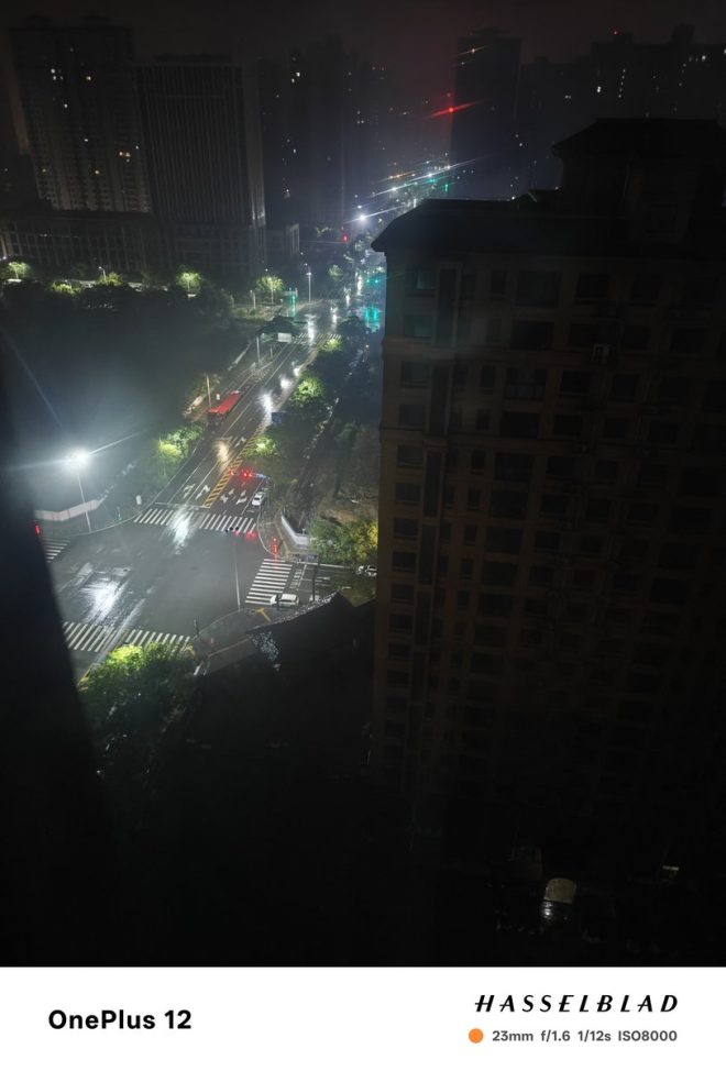 深夜雨声中，我忘记的秘密即将揭晓！ —  深夜思考, 窗外雨声, 2025年奖金发放