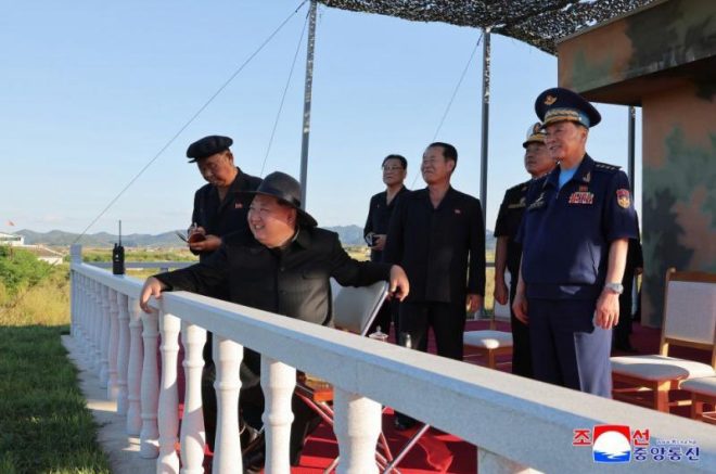 金正恩新宠：无人机背后的秘密动机！ —  金正恩 无人机发展, 朝鲜军备扩张, 人工智能技术应用