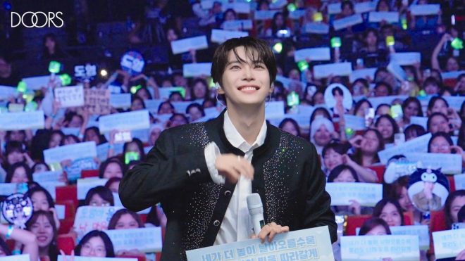 Is DOYOUNG's Concert D-Day a Disaster in the Making? —  2025 K-Pop Concert Highlights, DOYOUNG Live Performance Review, NCT127 Tour Behind the Scenes