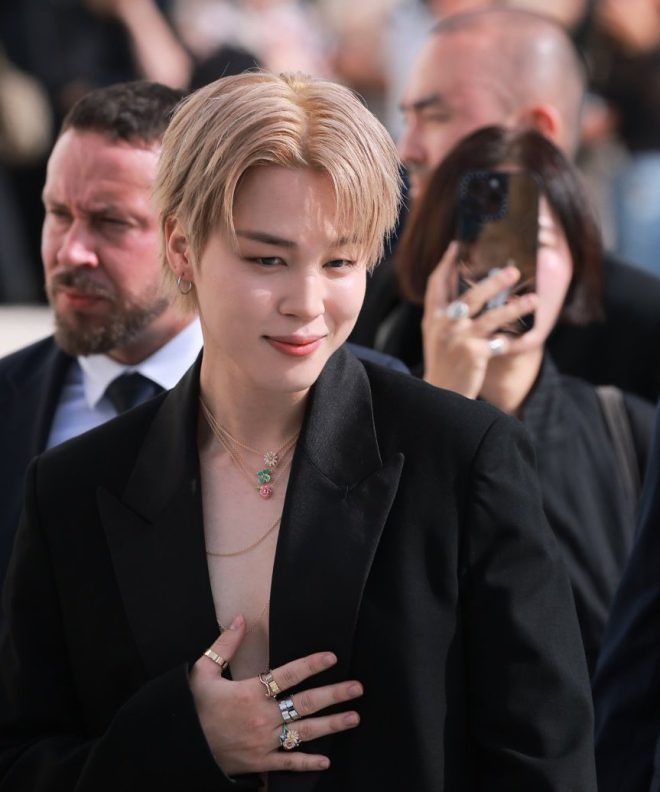 Is Jimin's Dior Deal a Game-Changer for K-Pop Fashion? —  ELEGANT JIMIN FASHION, JIMIN IN HIGH-END STYLE, PARIS RUNWAY JIMIN