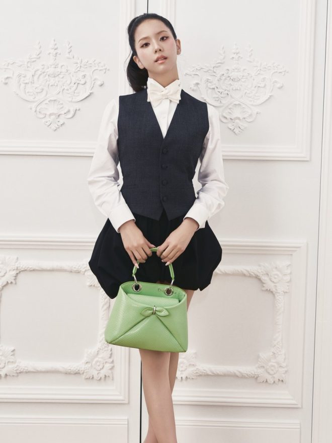 JISOO Sparks Outrage with Bold Cigale Bag Debut at Dior! —  Dior Cigale Bag, Jisoo Fashion Trends, Jonathan Anderson Dior 2025