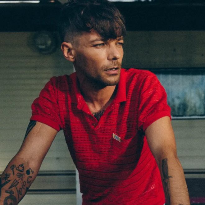 "Louis Tomlinson and Zayn Malik Reunite for Explosive Netflix Docuseries: The Truth Behind One Direction's Split" —  Louis Tomlinson and Zayn Malik, Netflix documentary, celebrity reunion
Roadtrip series, music industry, pop stars
One Direction, former bandmates, streaming show