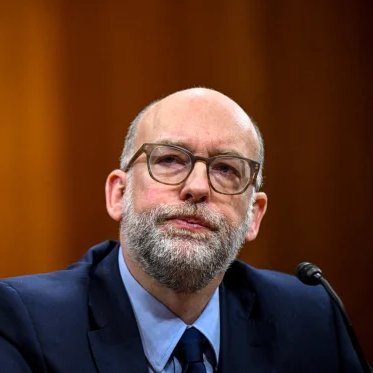 "OMB Director Vought to SLASH federal departments in shutdown talks with House Republicans - Schumer responds" —  Government budget cuts, Congressional meeting, Federal agency reduction